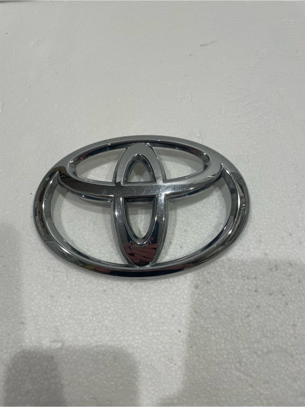 Toyota Chrome Emblem Badge - Silver